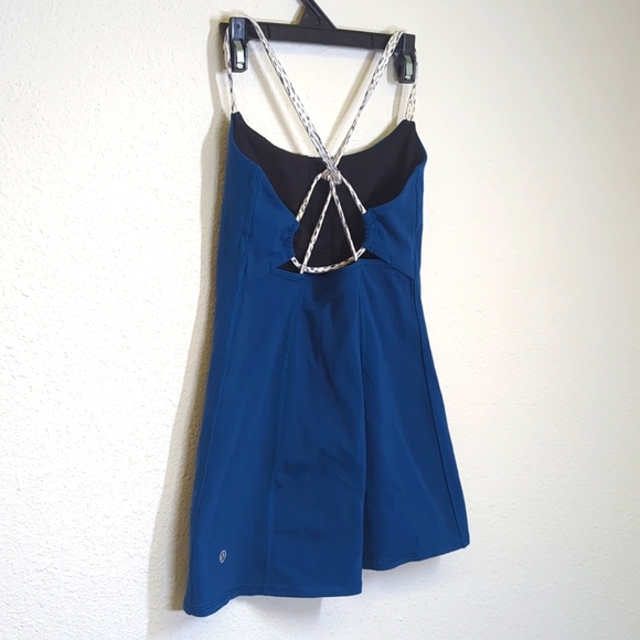 Lululemon tank top with bra size 6 - Picture 4 of 5